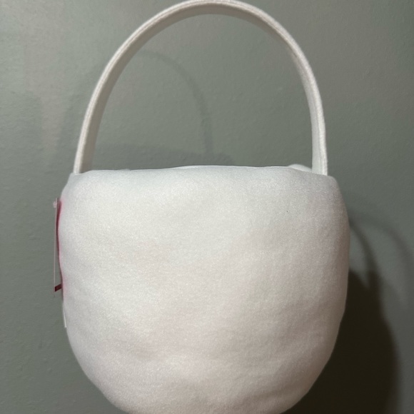 Hello Kitty Easter Basket - Picture 4 of 5